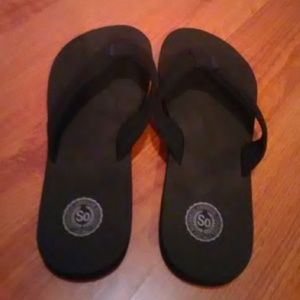 so flip flops black